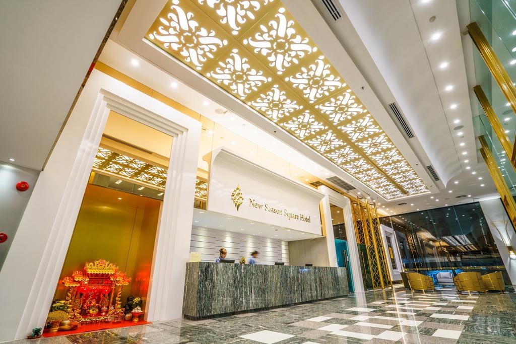 New Season Square Hotel Hatjaj Kültér fotó
