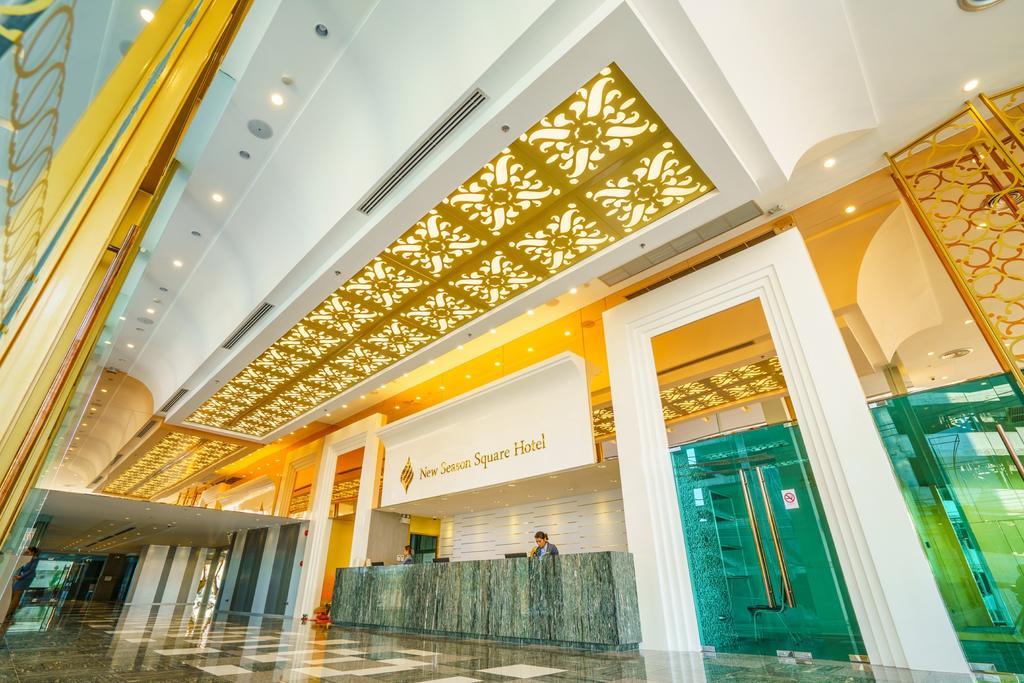New Season Square Hotel Hatjaj Kültér fotó