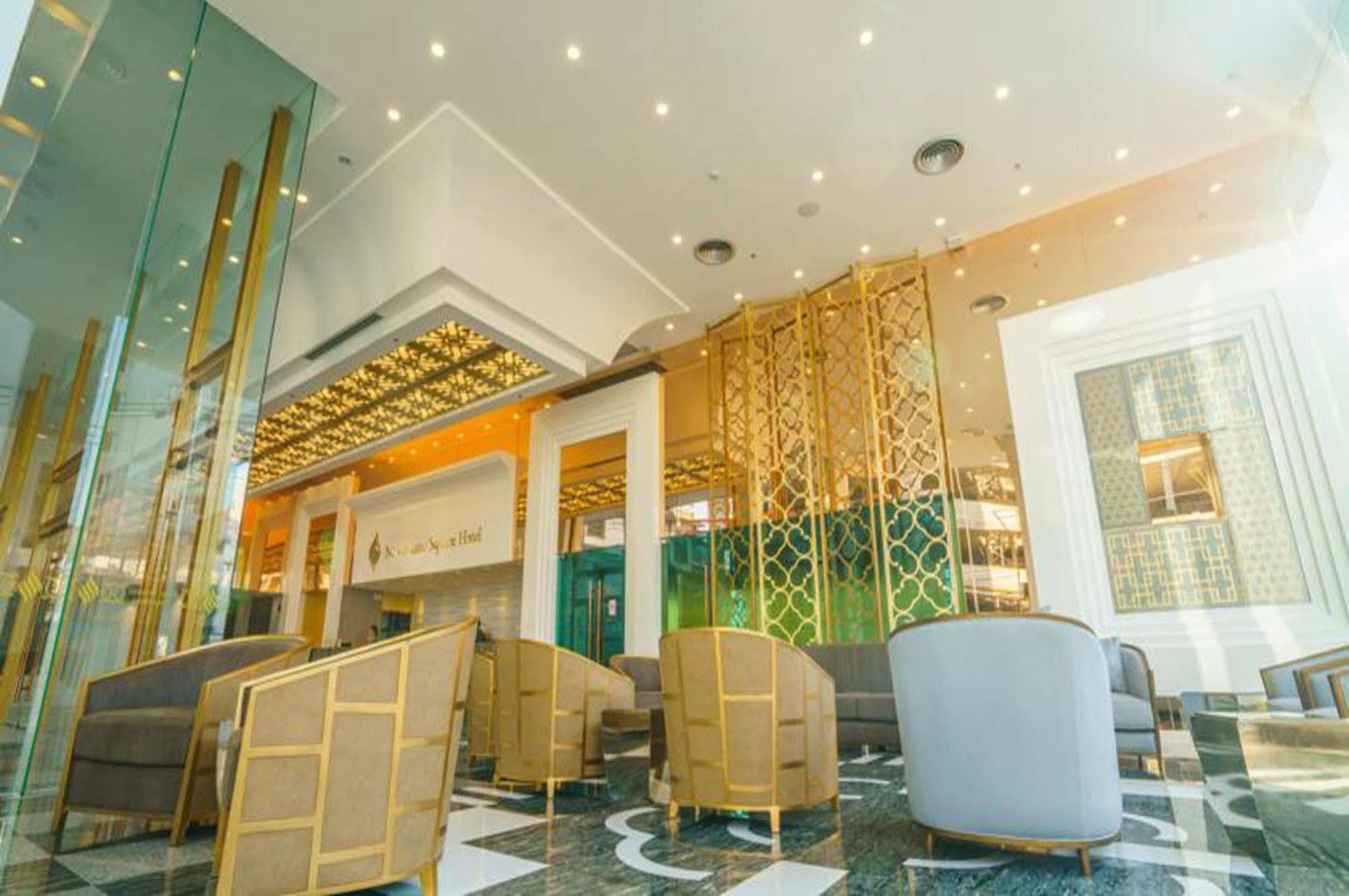 New Season Square Hotel Hatjaj Kültér fotó