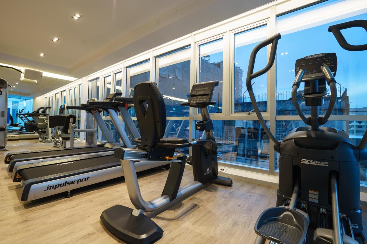 New Season Square Hotel Hatjaj Kültér fotó